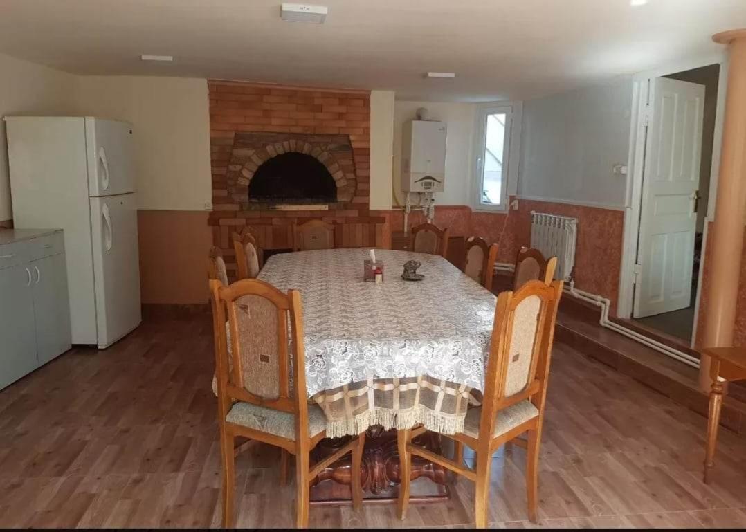 Arman Guest House Дилижан Экстерьер фото